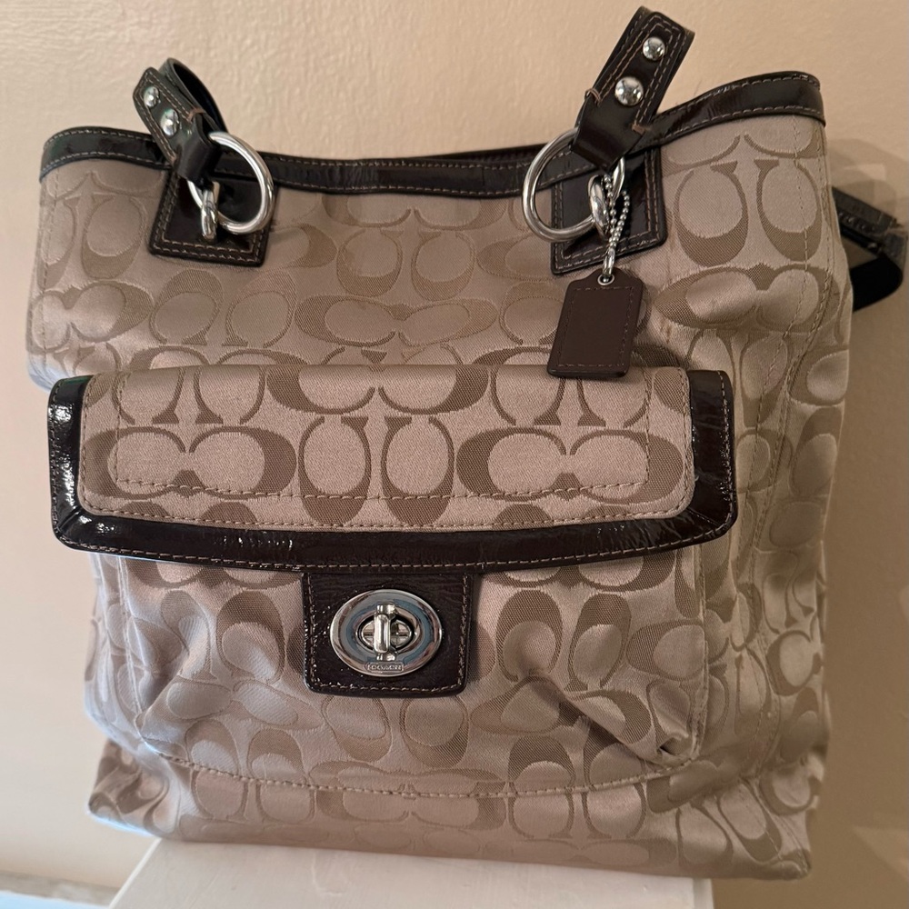 Coach Penelope Signature Sateen Satchel 2012 EUC